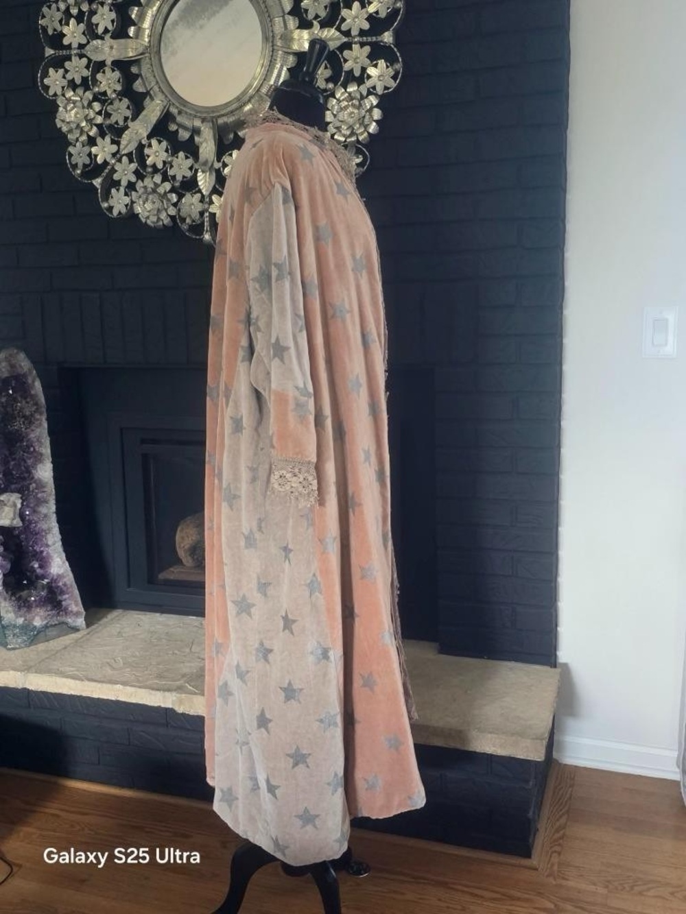 Magnolia Pearl Blush Pink and Light Gray Star Plush Robe - Picture 2 of 2